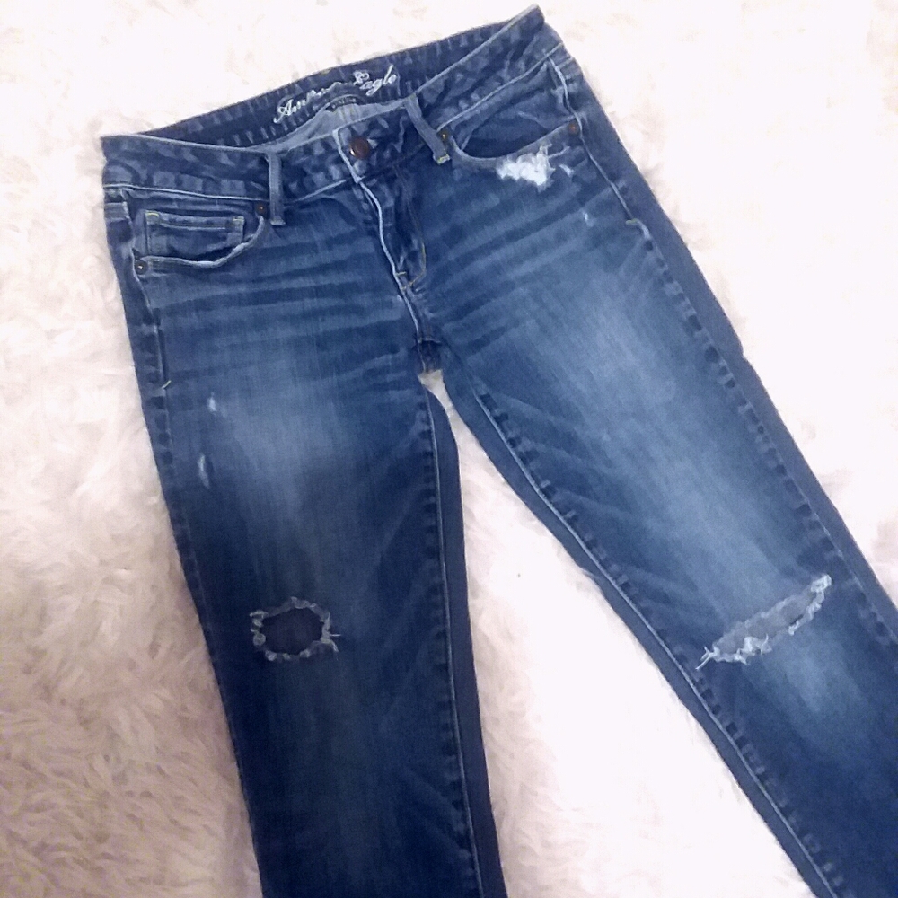 AE SKINNY JEANS SIZE 6